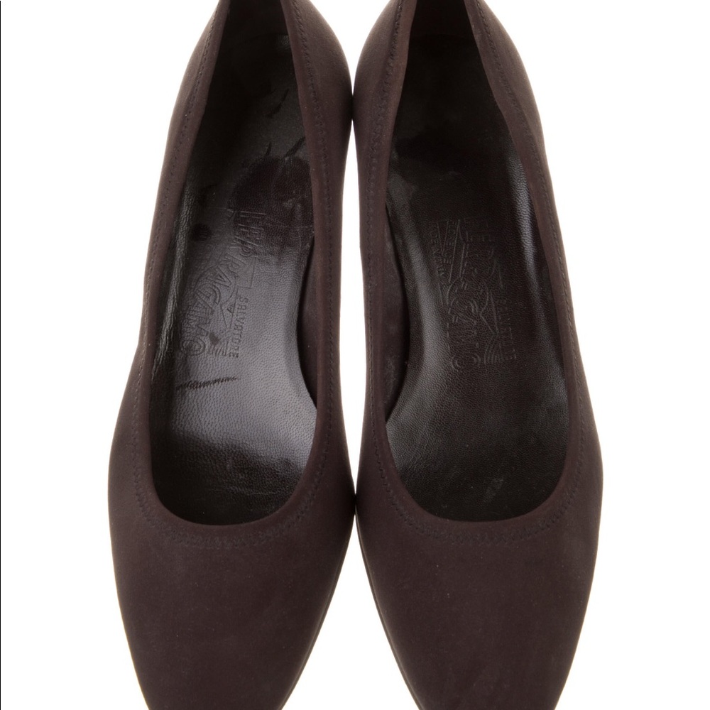 Salvatore Ferragamo brown suede small heel pump